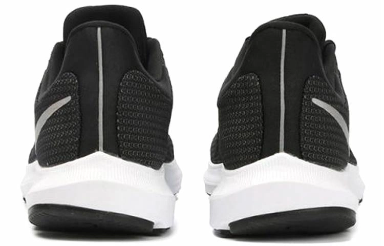 Nike Quest Black