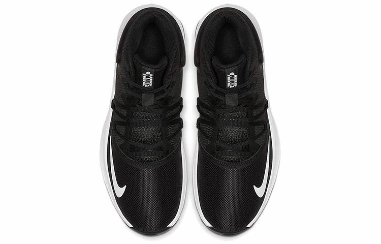 Nike Air Versitile 4