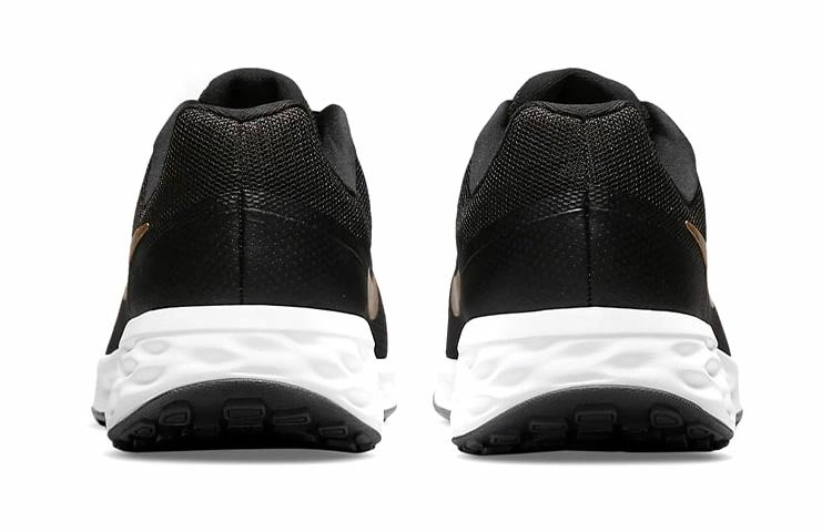 Nike REVOLUTION