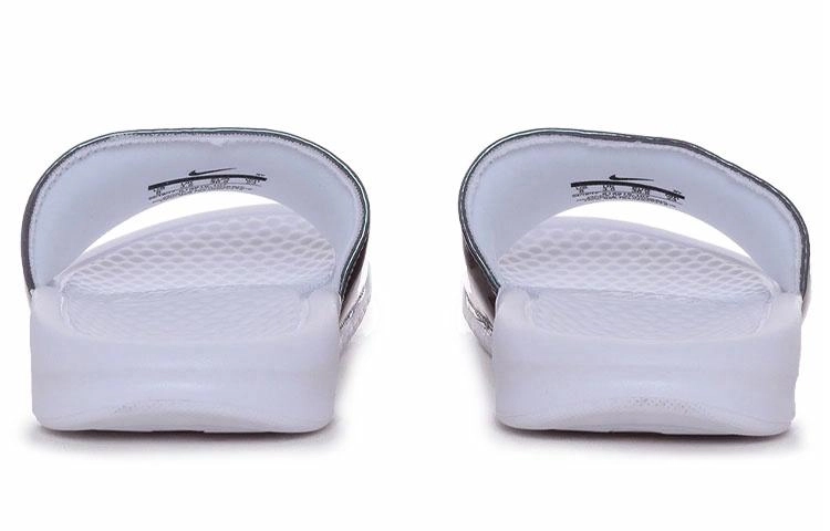 Nike Benassi