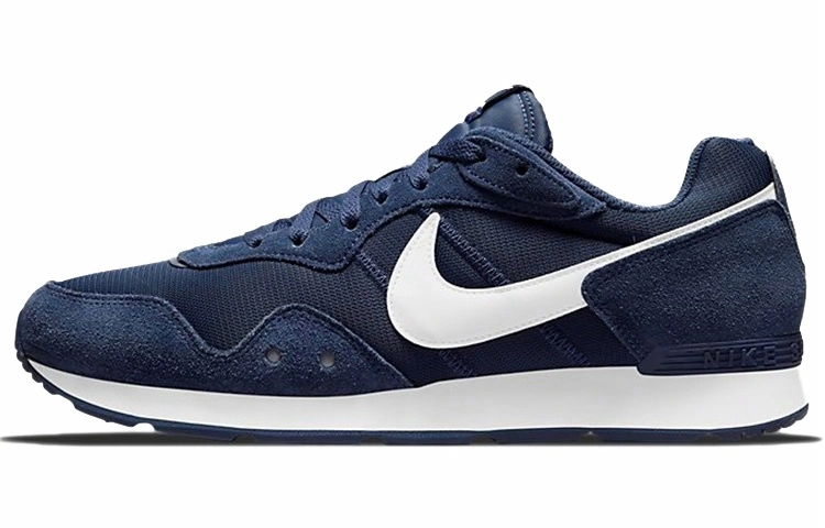 Nike Venture Runner