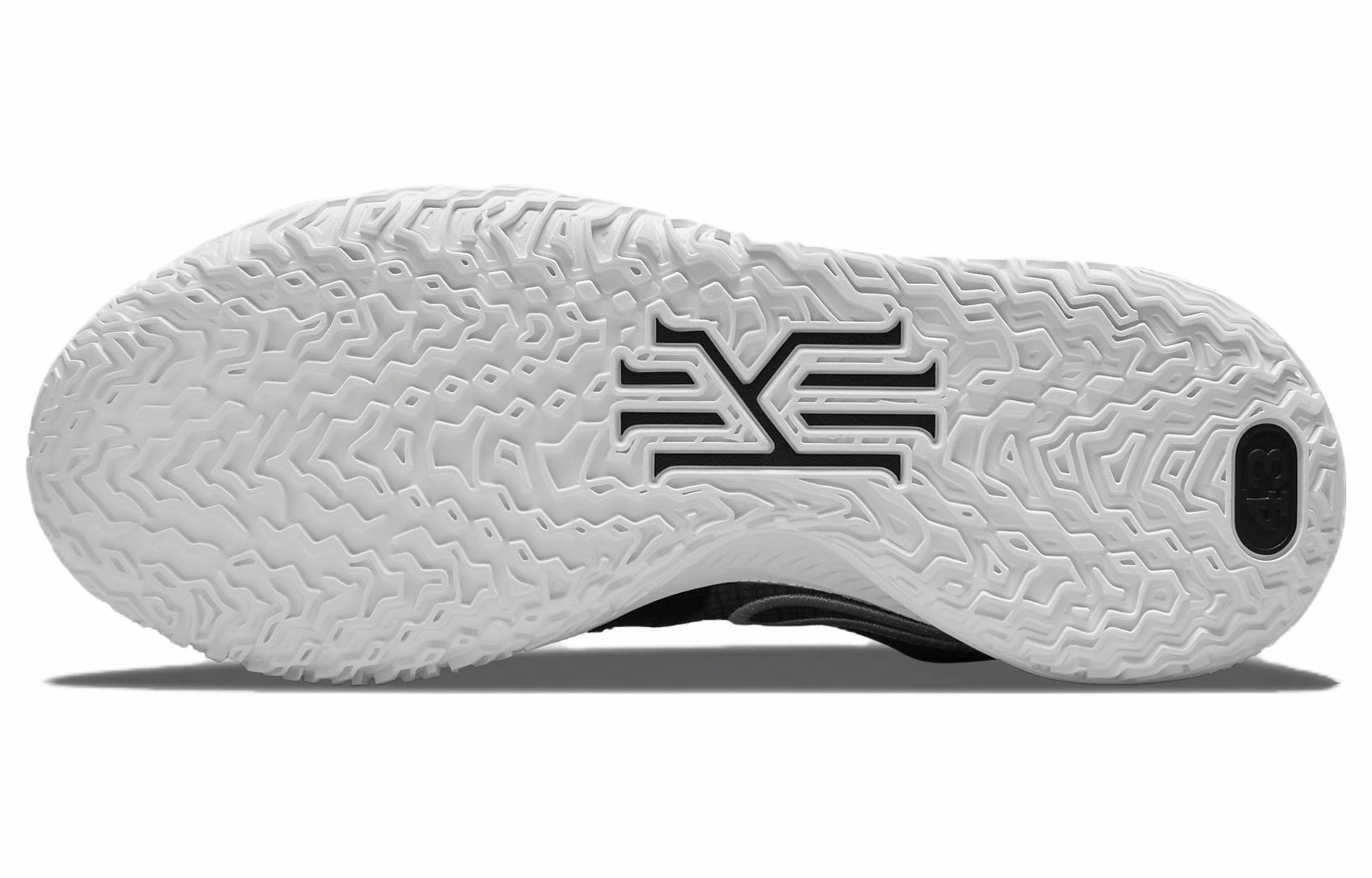 Nike Kyrie Low 4 TB "Black White"