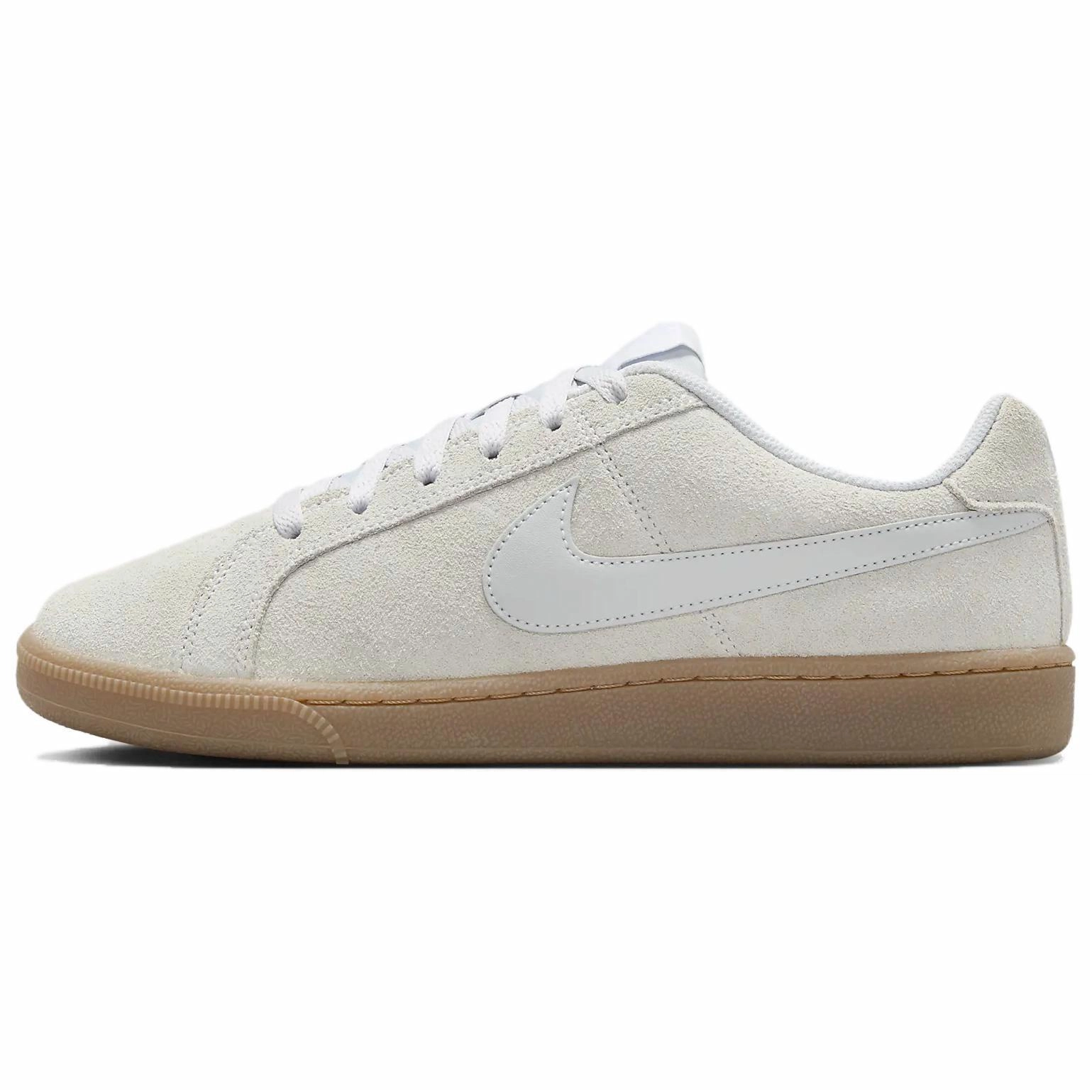 Nike Court Royale
