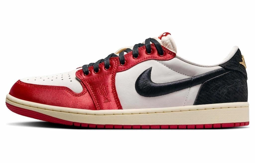 Trophy Room x Jordan Air Jordan 1 Low OG Away