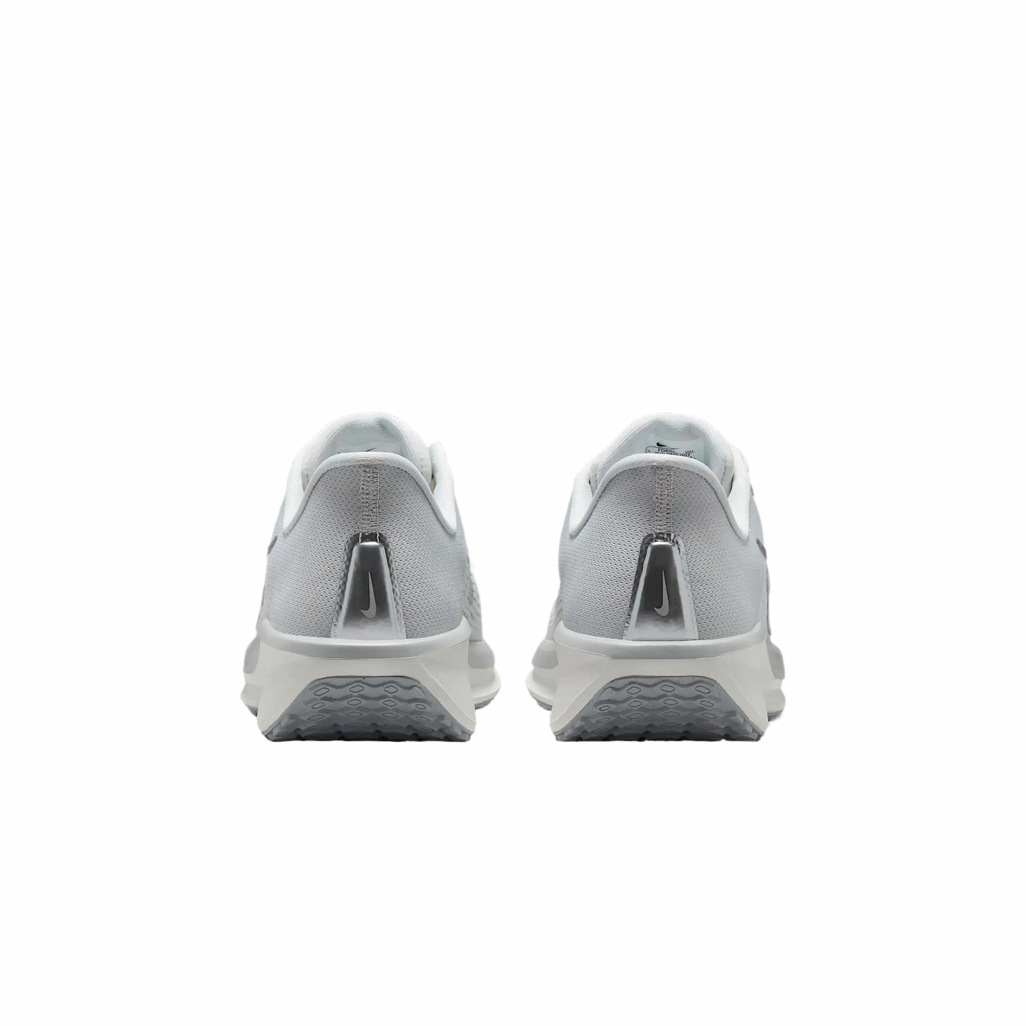 Nike Quest 6