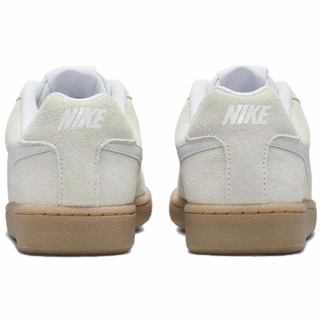 Nike Court Royale