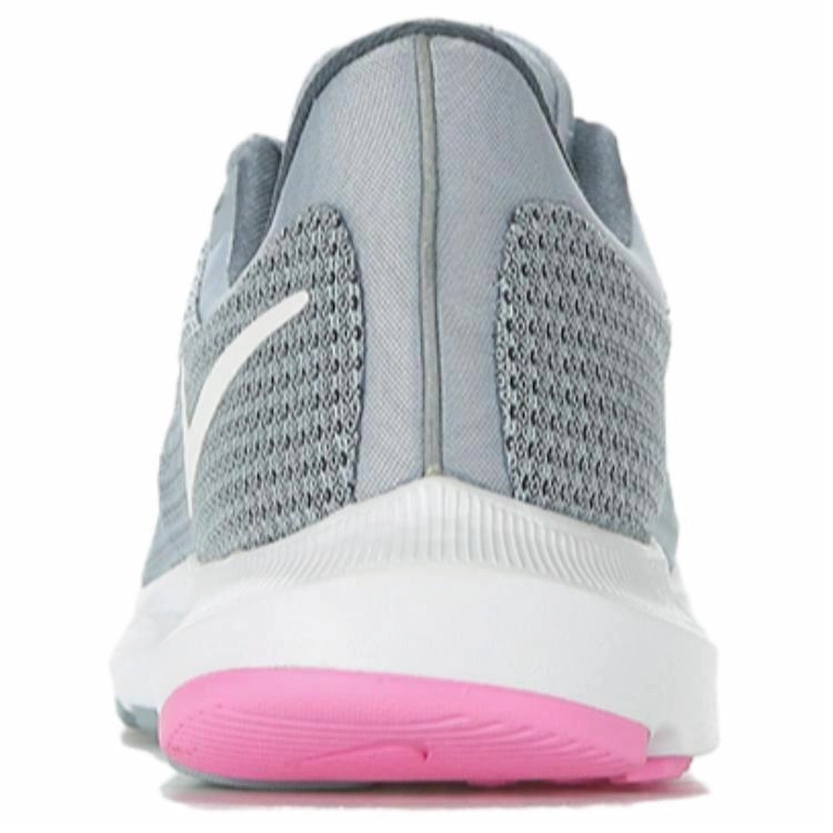 Nike Quest 3
