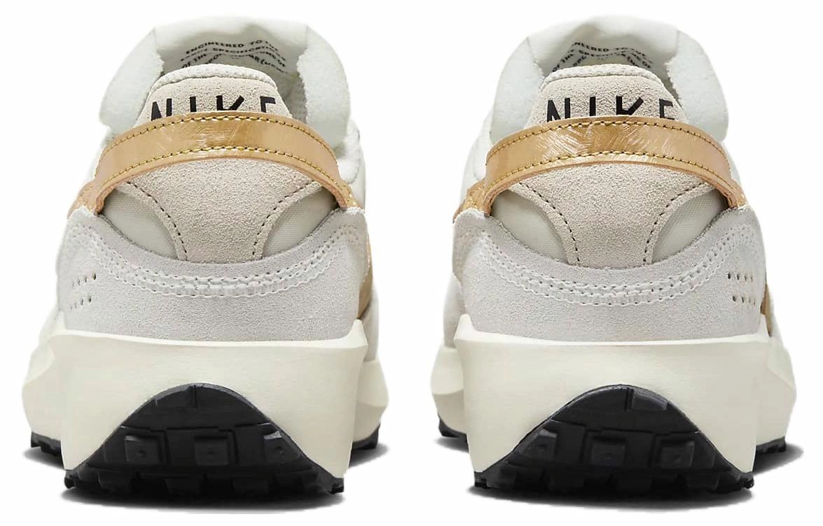 Nike Waffle Debut