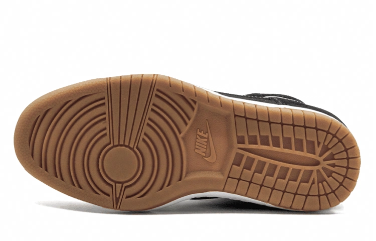 Nike Dunk Sky Hi Essential