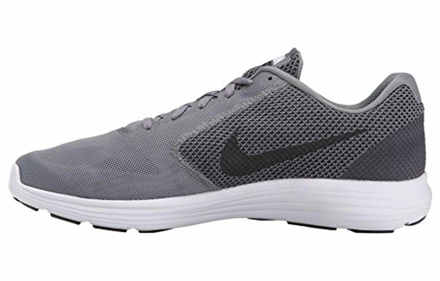 Nike REVOLUTION 3