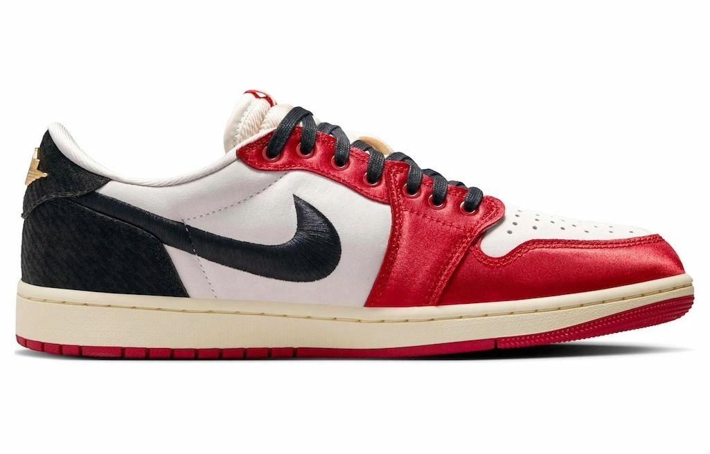 Trophy Room x Jordan Air Jordan 1 Low OG Away