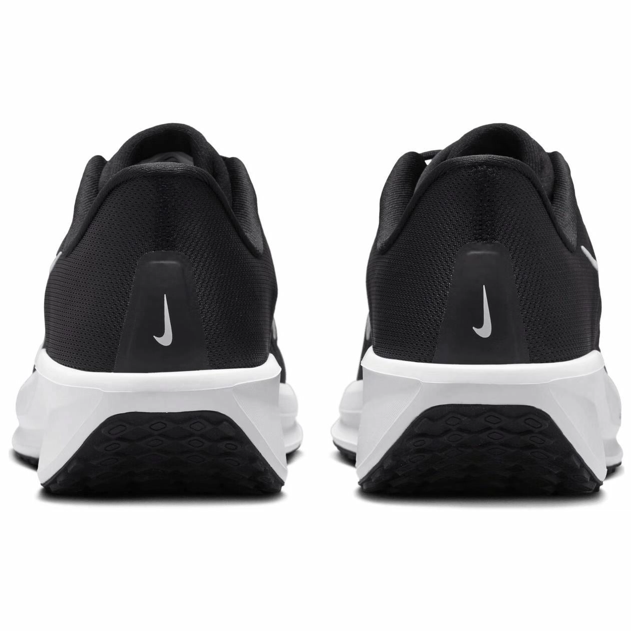 Nike Quest 6
