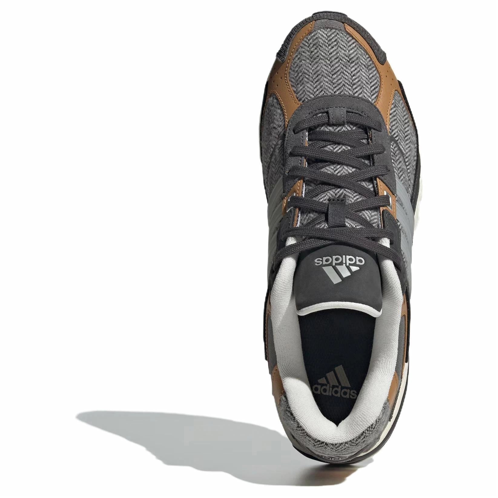 adidas RESPONSE CL