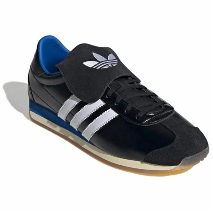 YESEYESEE x adidas originals COUNTRY OG