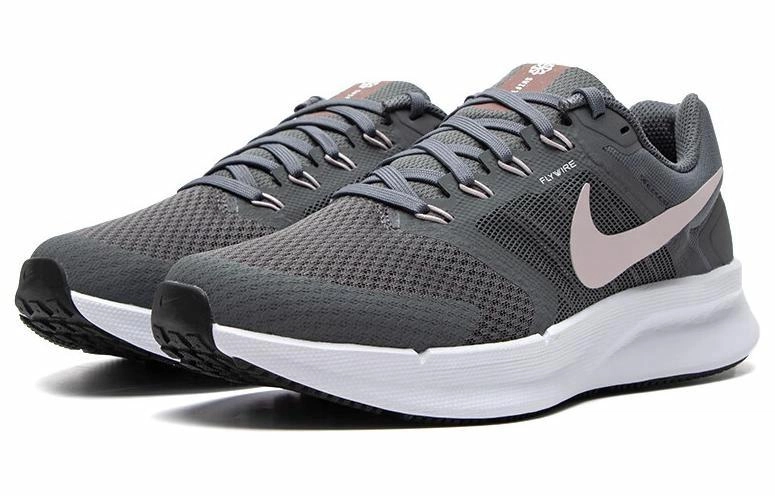 Nike Run Swift 3