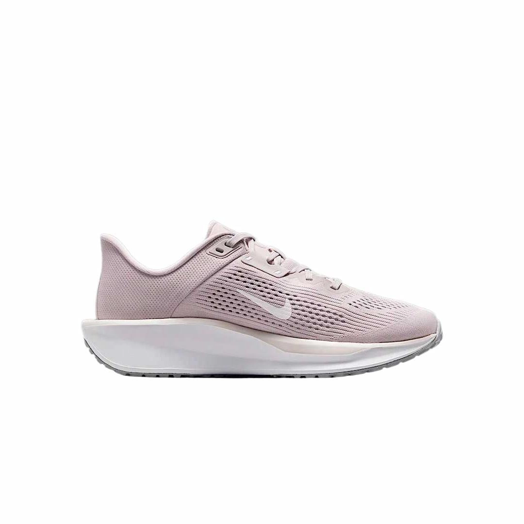 Nike Quest 6