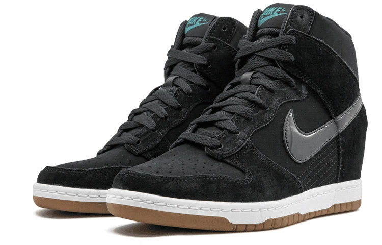 Nike Dunk Sky Hi Essential