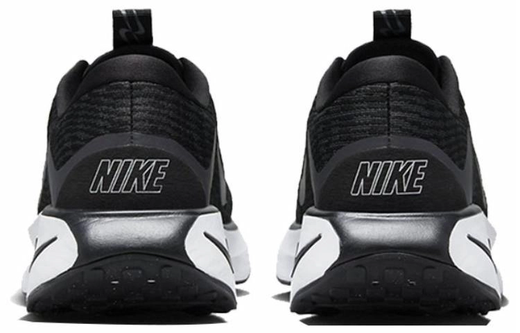 Nike Motiva