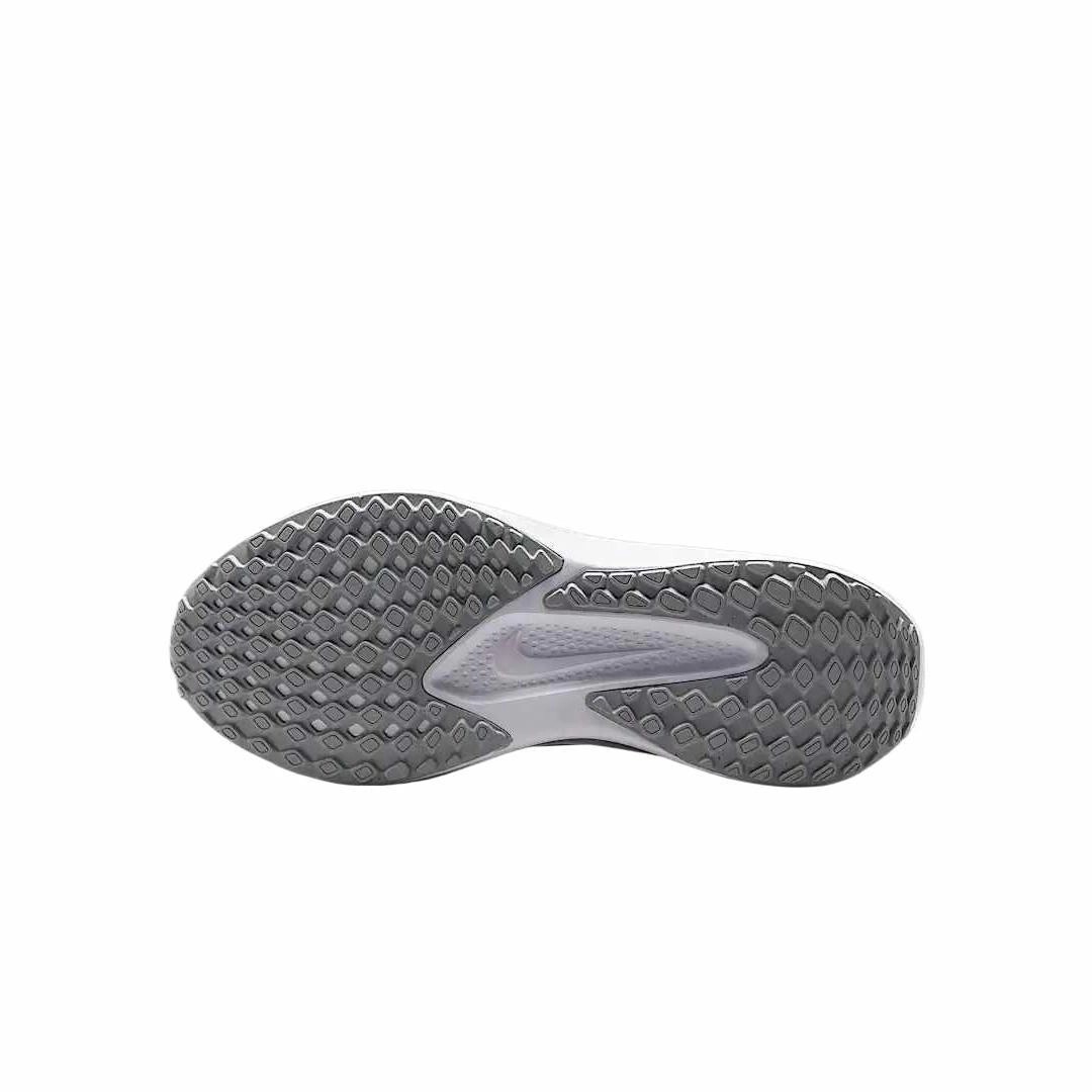 Nike Quest 6