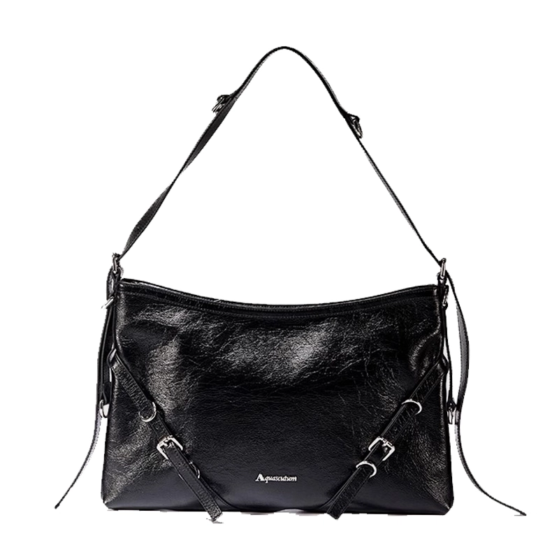 AQUASCUTUM
