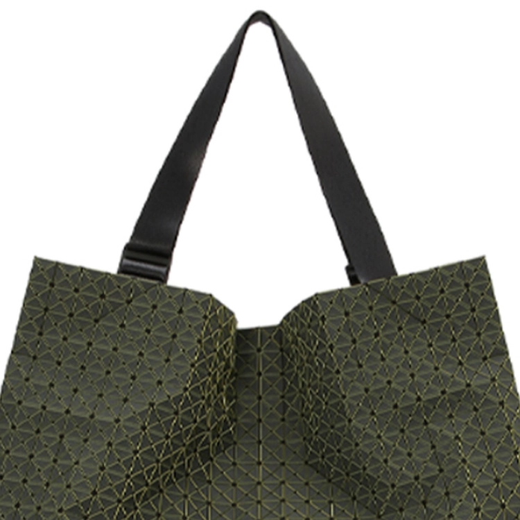 ISSEY MIYAKE Tote