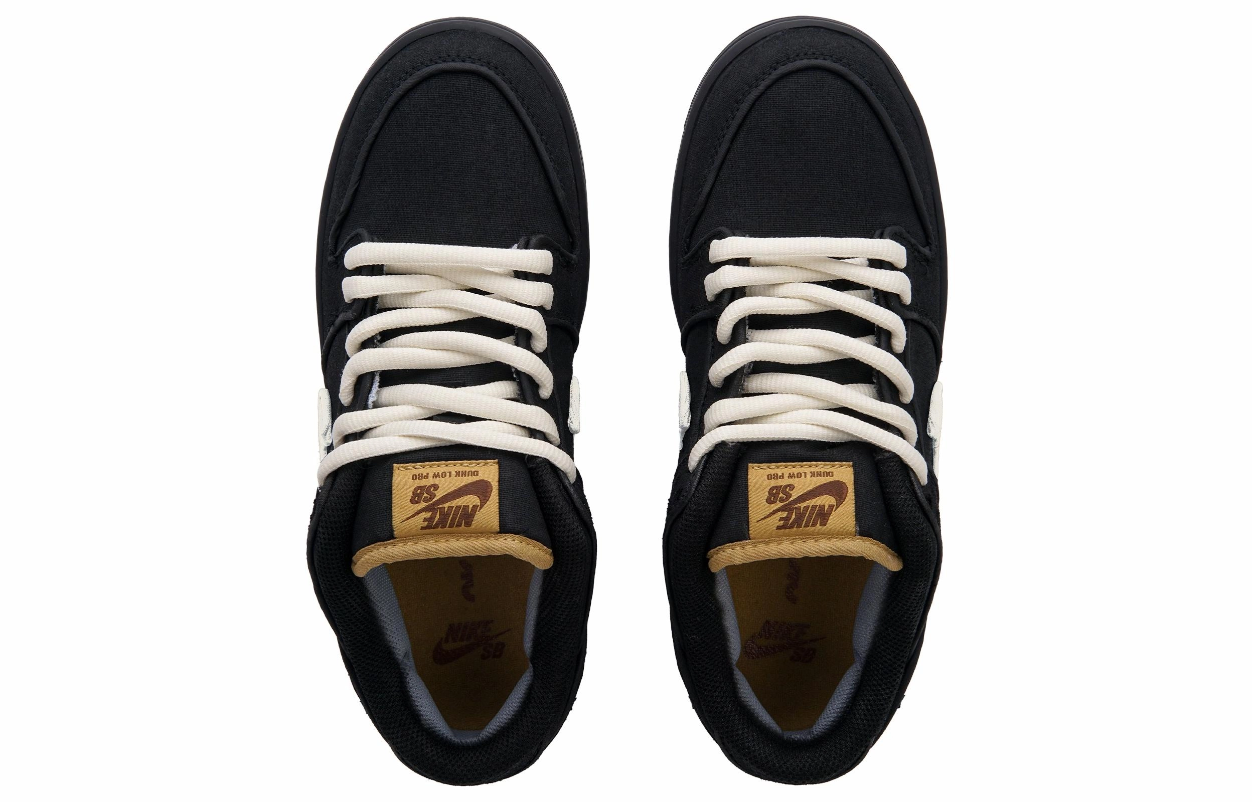 Nike Dunk SB "white hole 2.0"