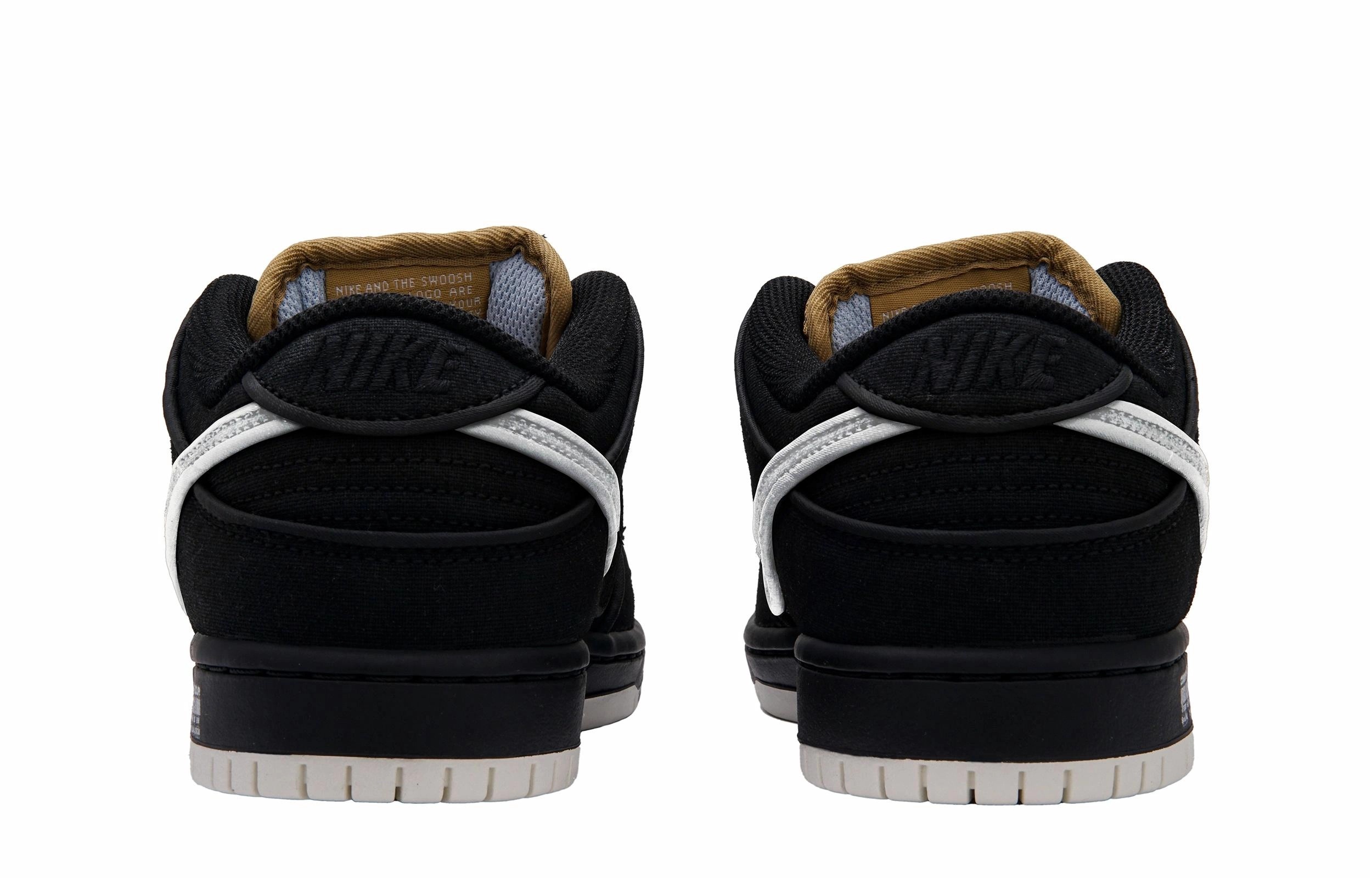 Nike Dunk SB "white hole 2.0"