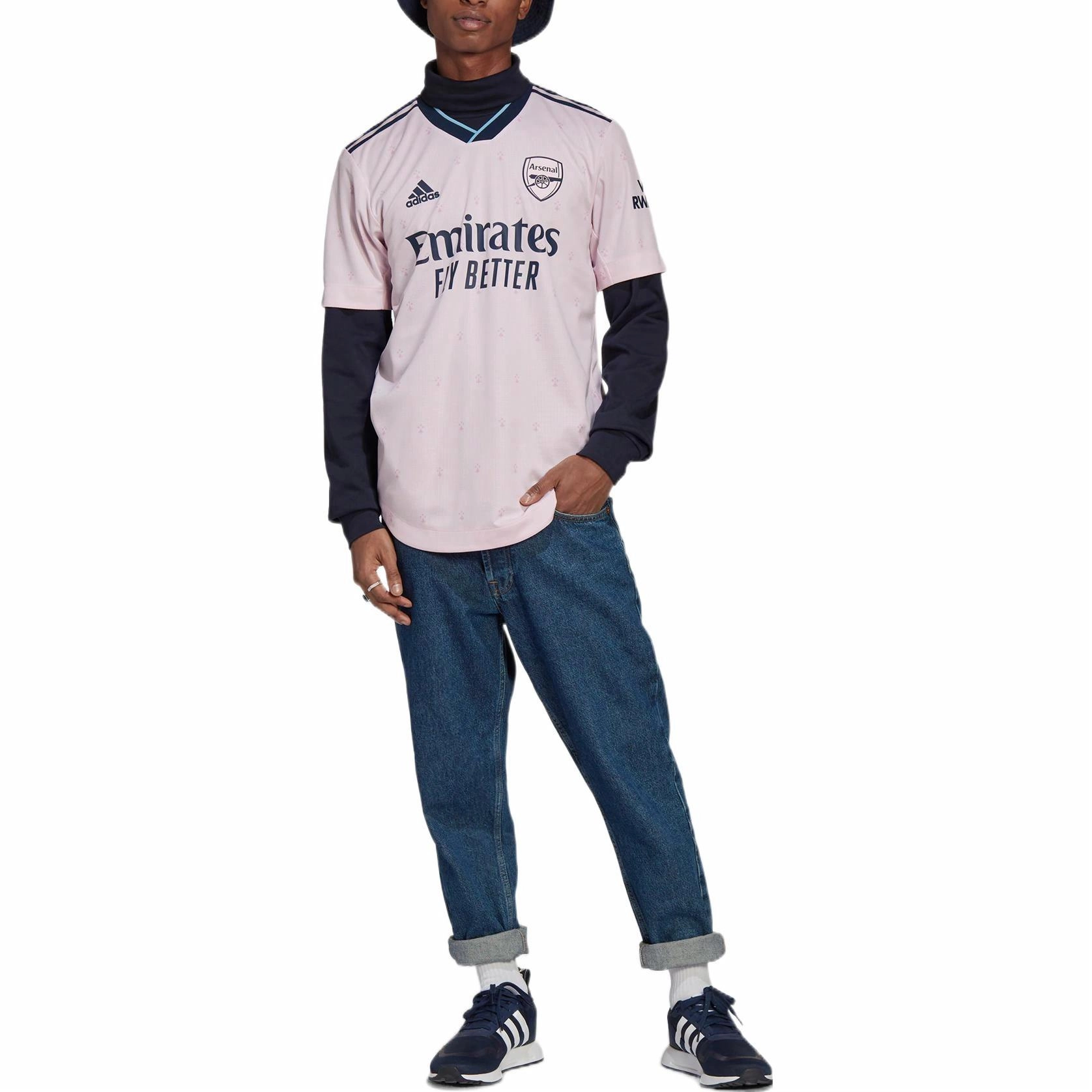 adidas LogoVT