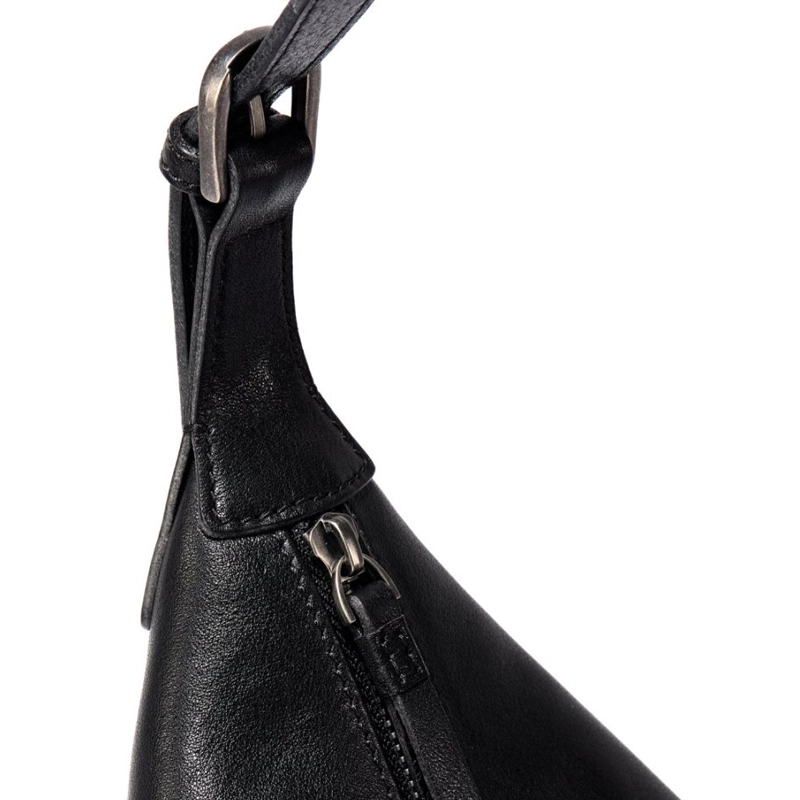 AQUASCUTUM
