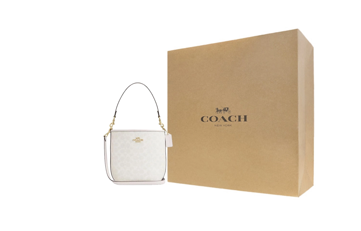 COACH 16 Logo