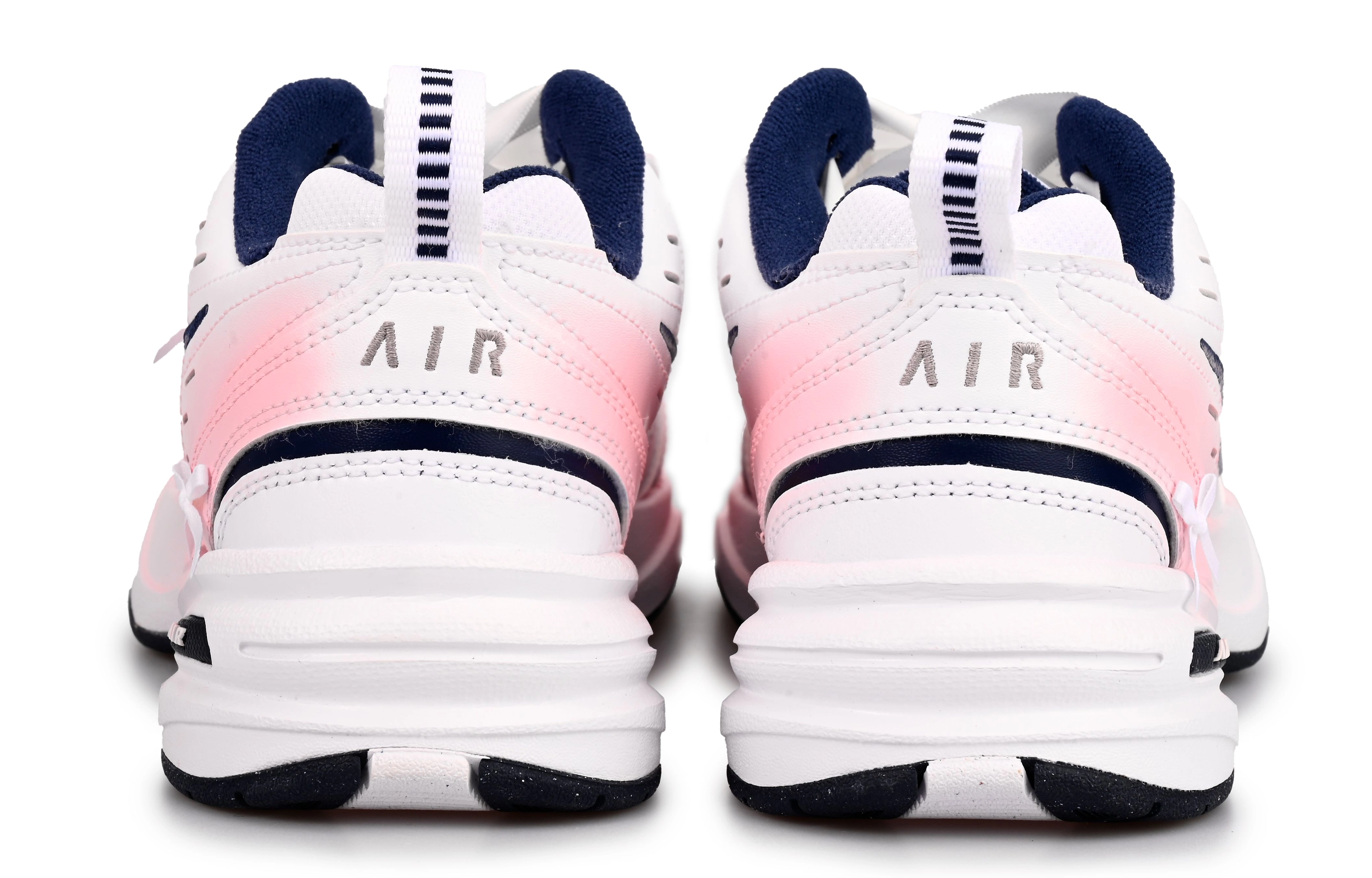 Nike Air Monarch 4