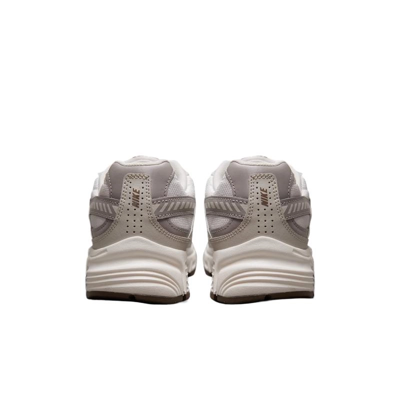 Nike Initiator