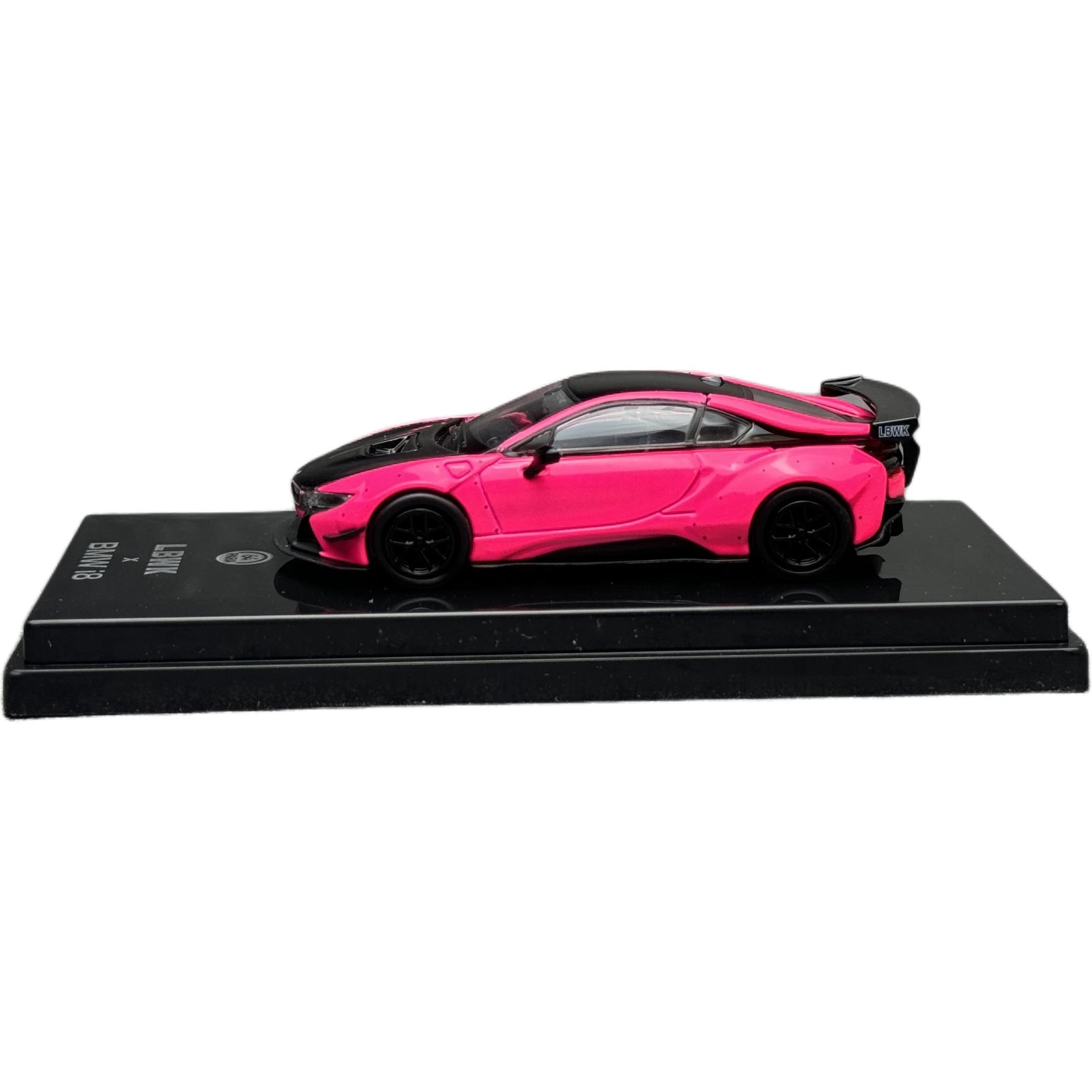 164 LBWK BMW i8