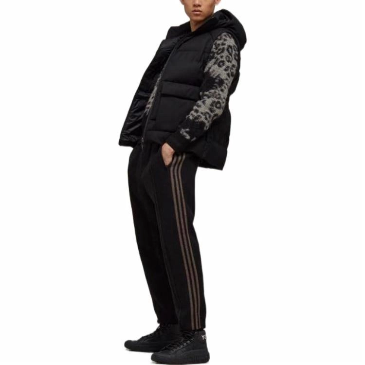 Y-3 FW22 Logo
