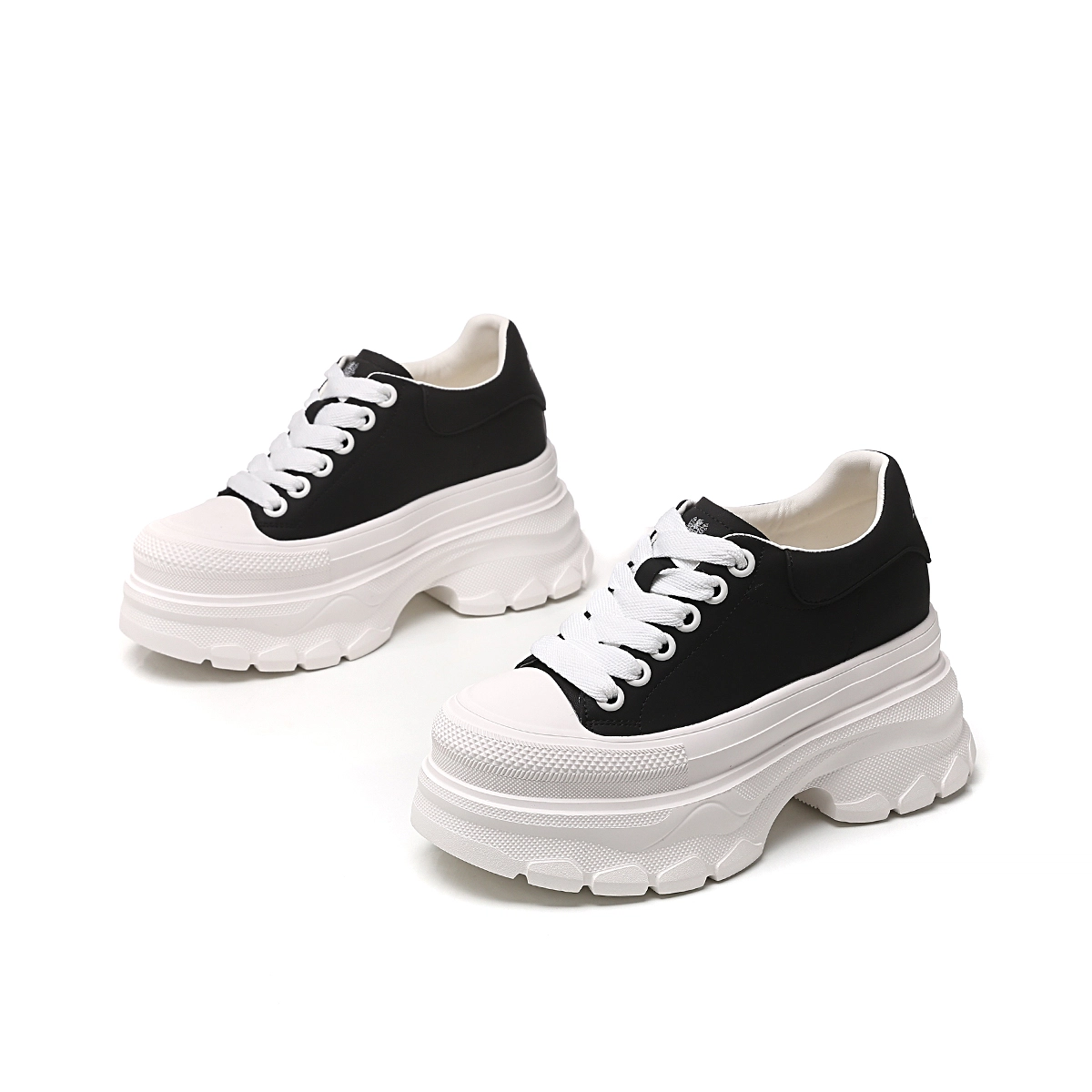 AQUASCUTUM