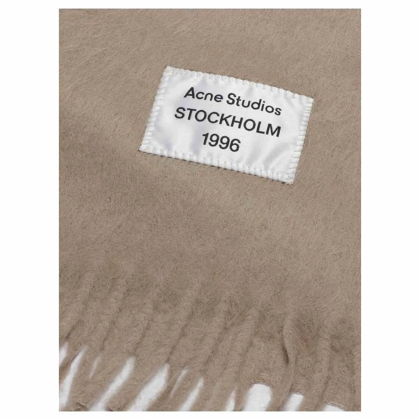 Acne Studios