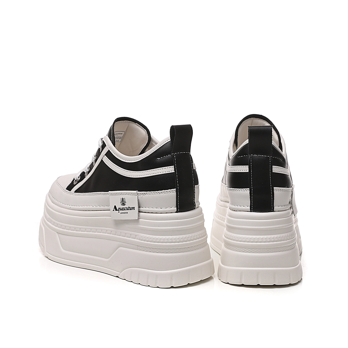 AQUASCUTUM