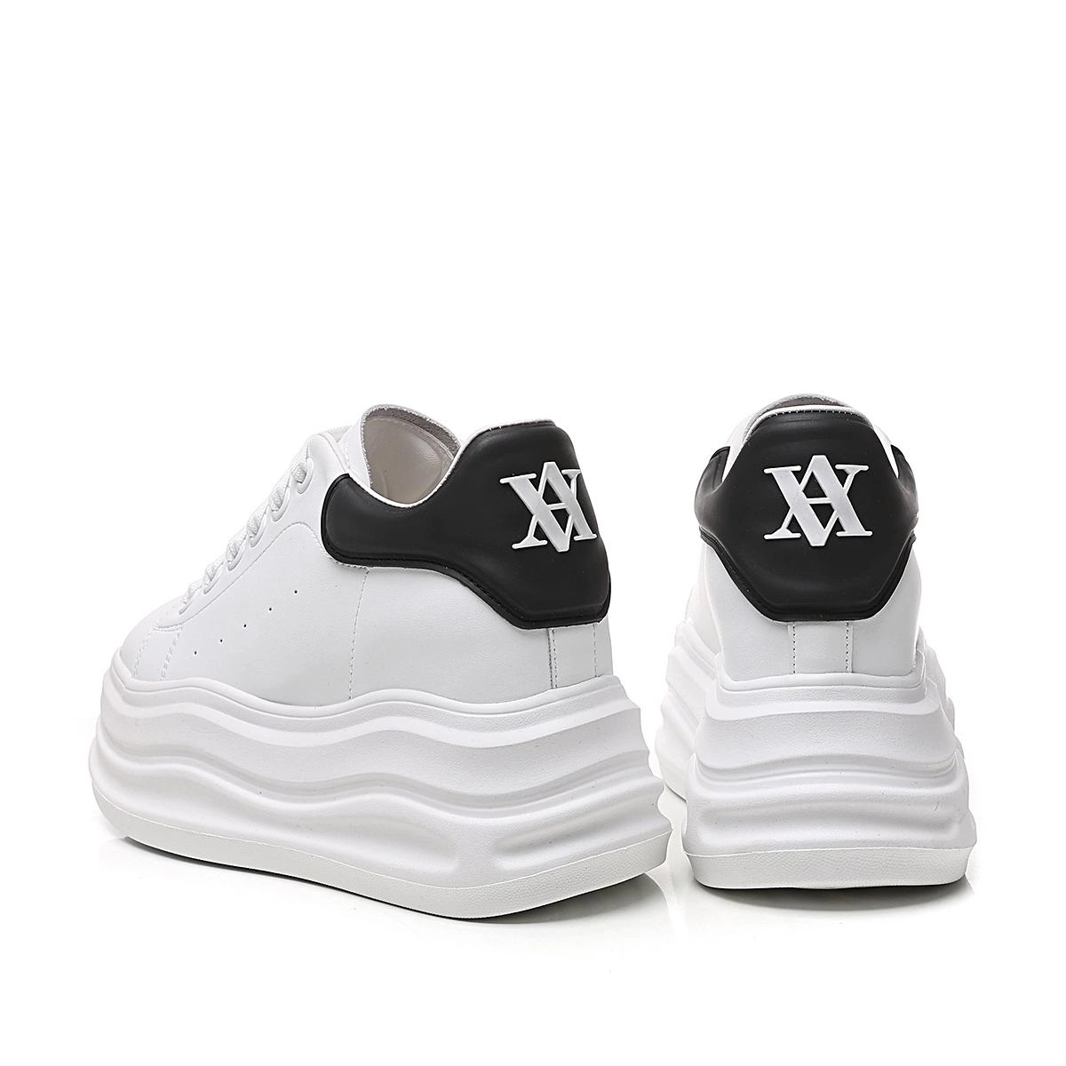 AQUASCUTUM