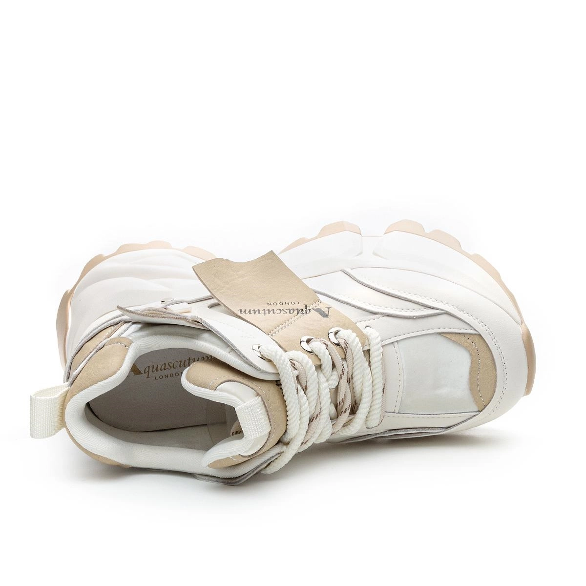 AQUASCUTUM