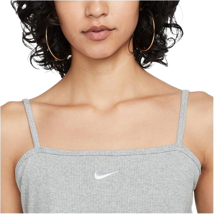 Nike Sportswear Essential-1 Logo