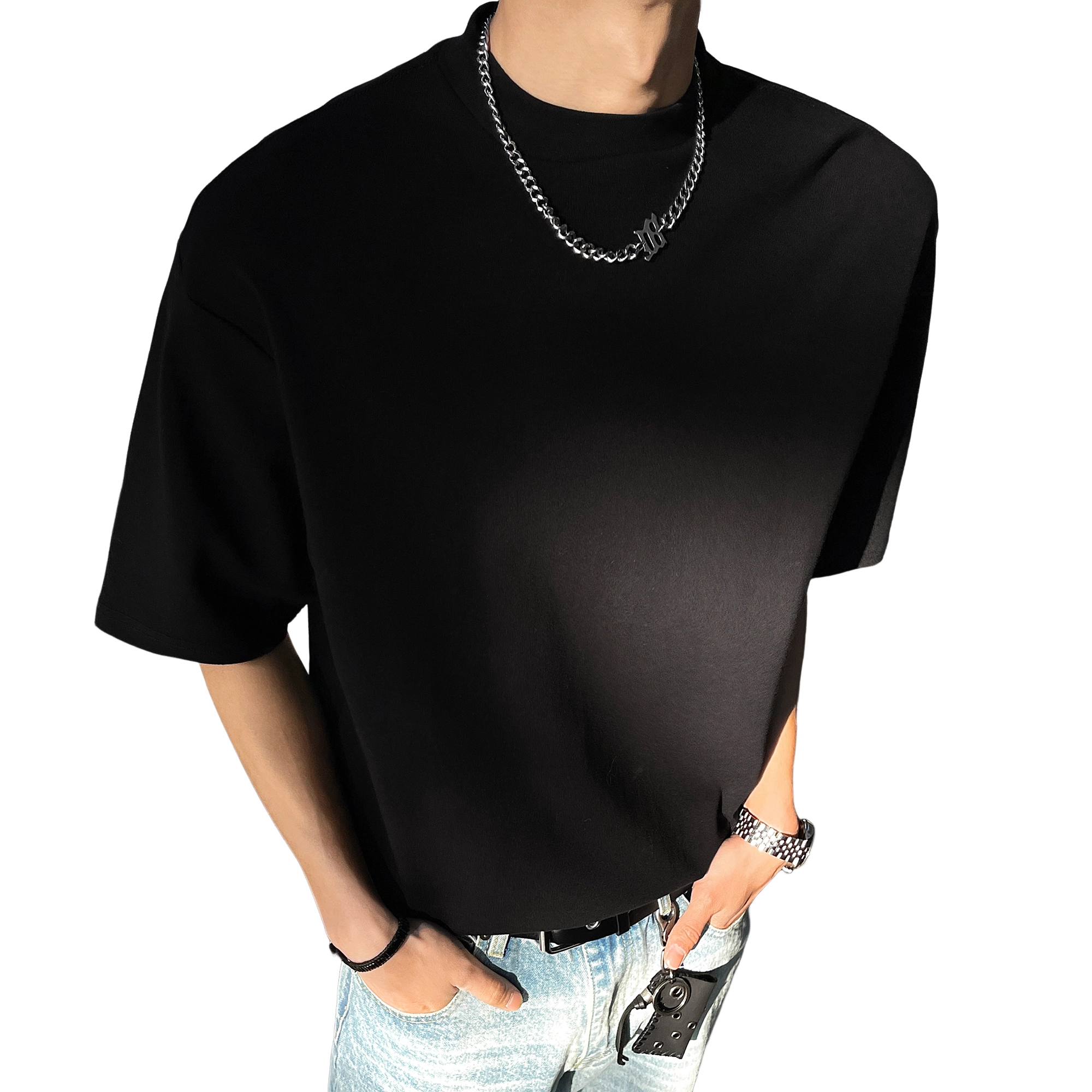 URBAN AUTHENTIC T