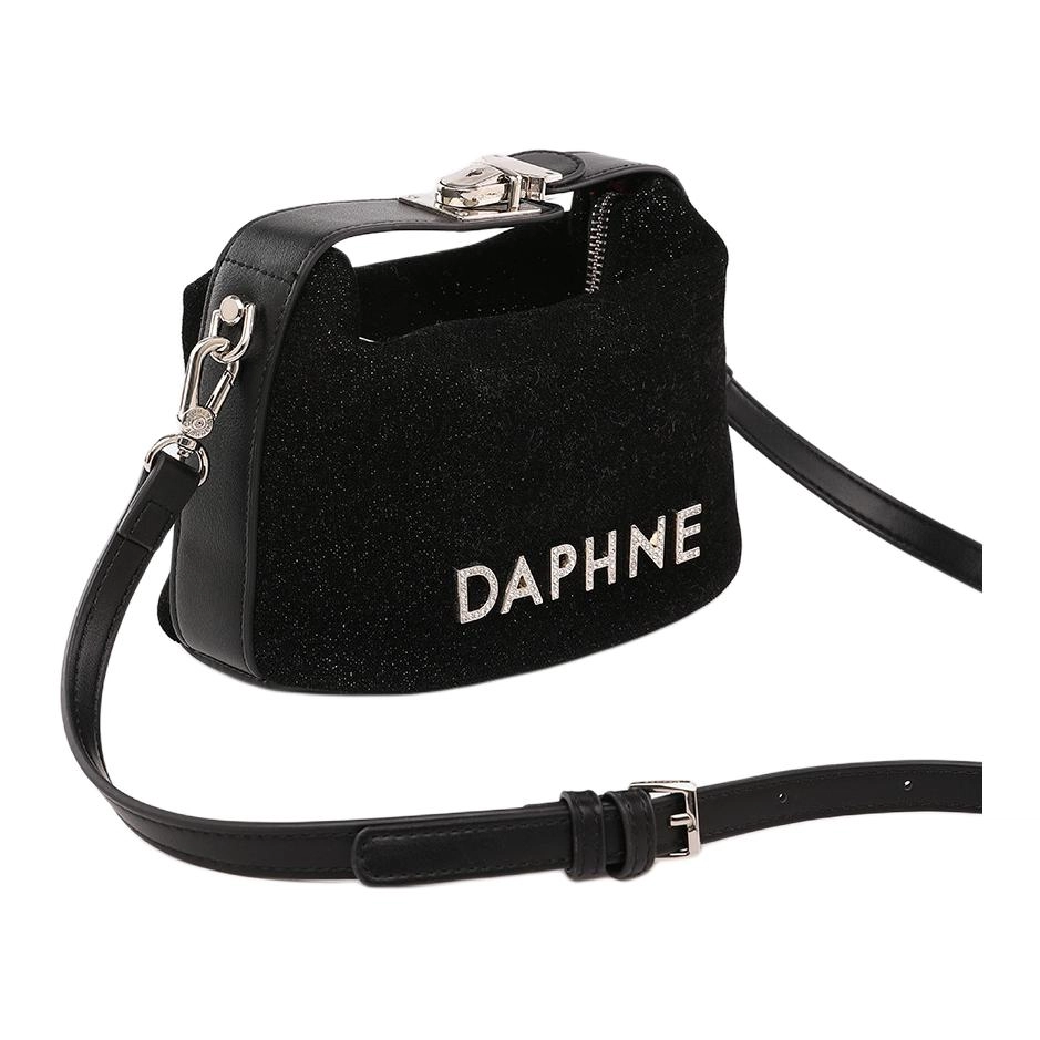 DAPHNE PU