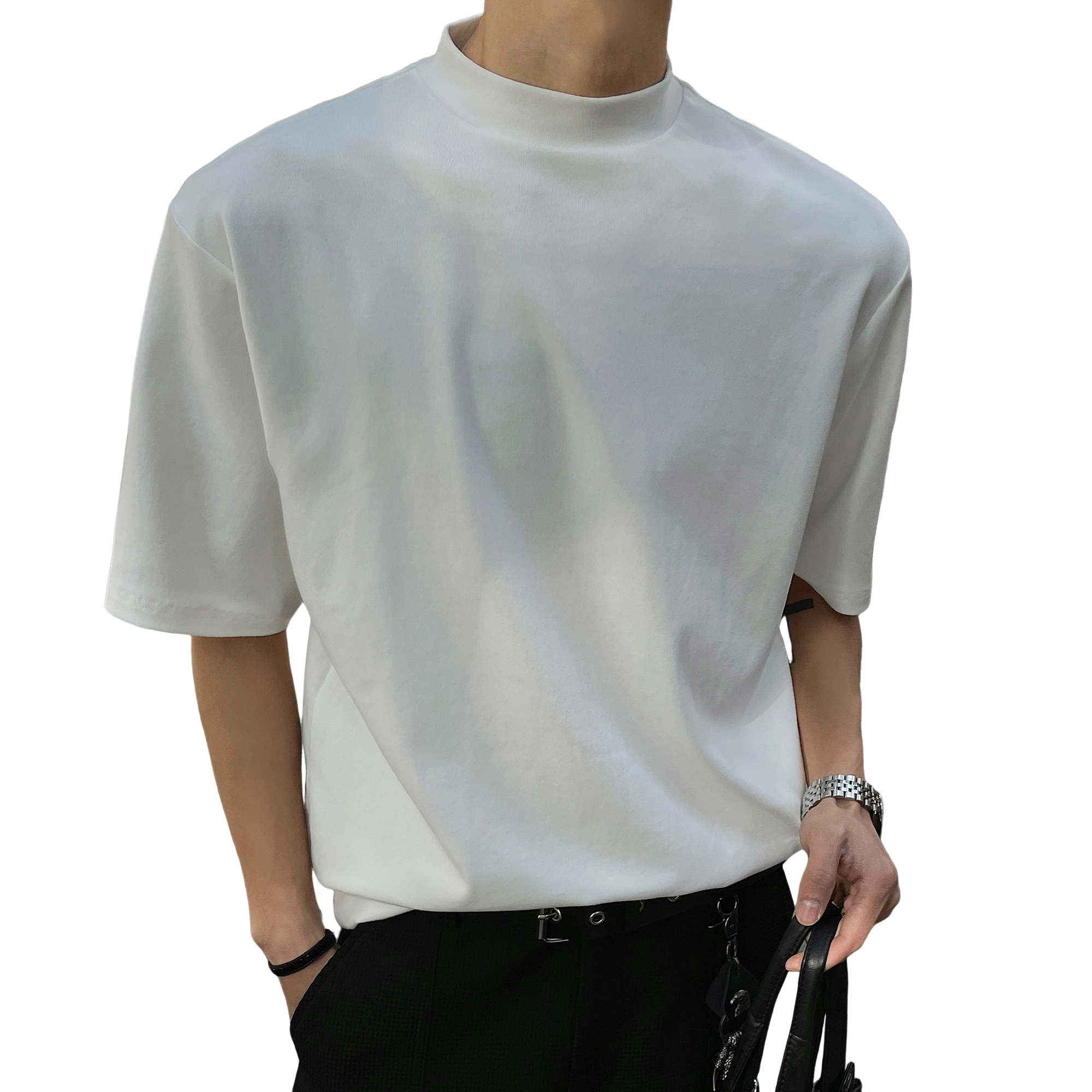 URBAN AUTHENTIC T