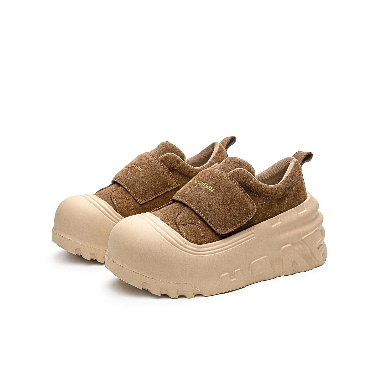 AQUASCUTUM