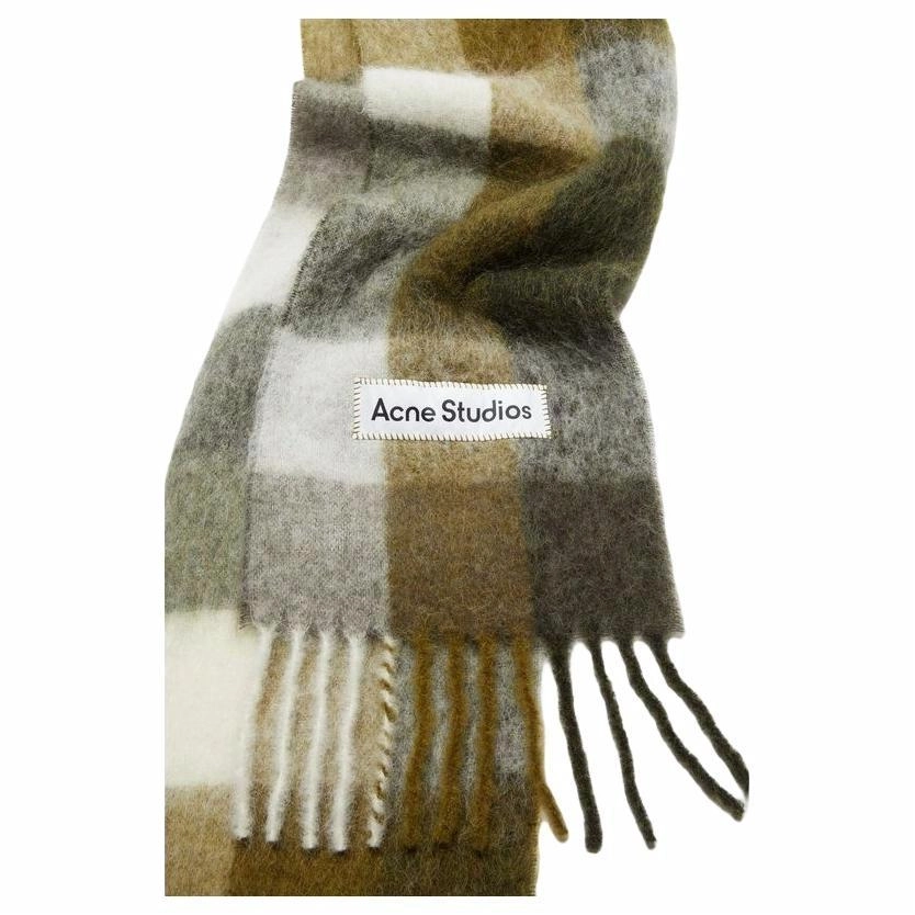 Acne Studios