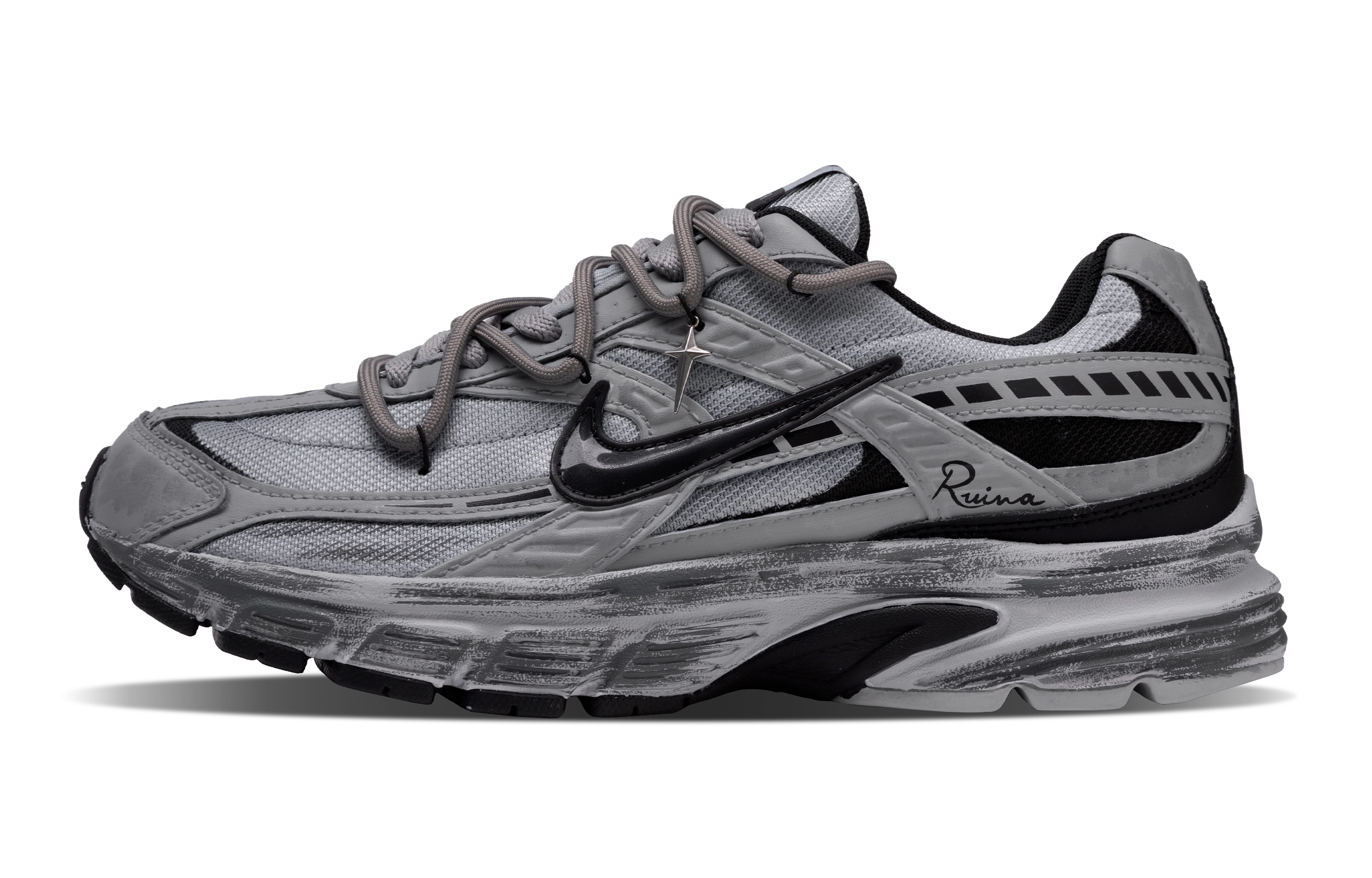 Nike Initiator