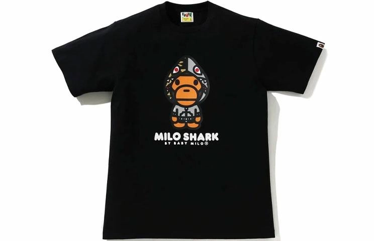 A BATHING APE T