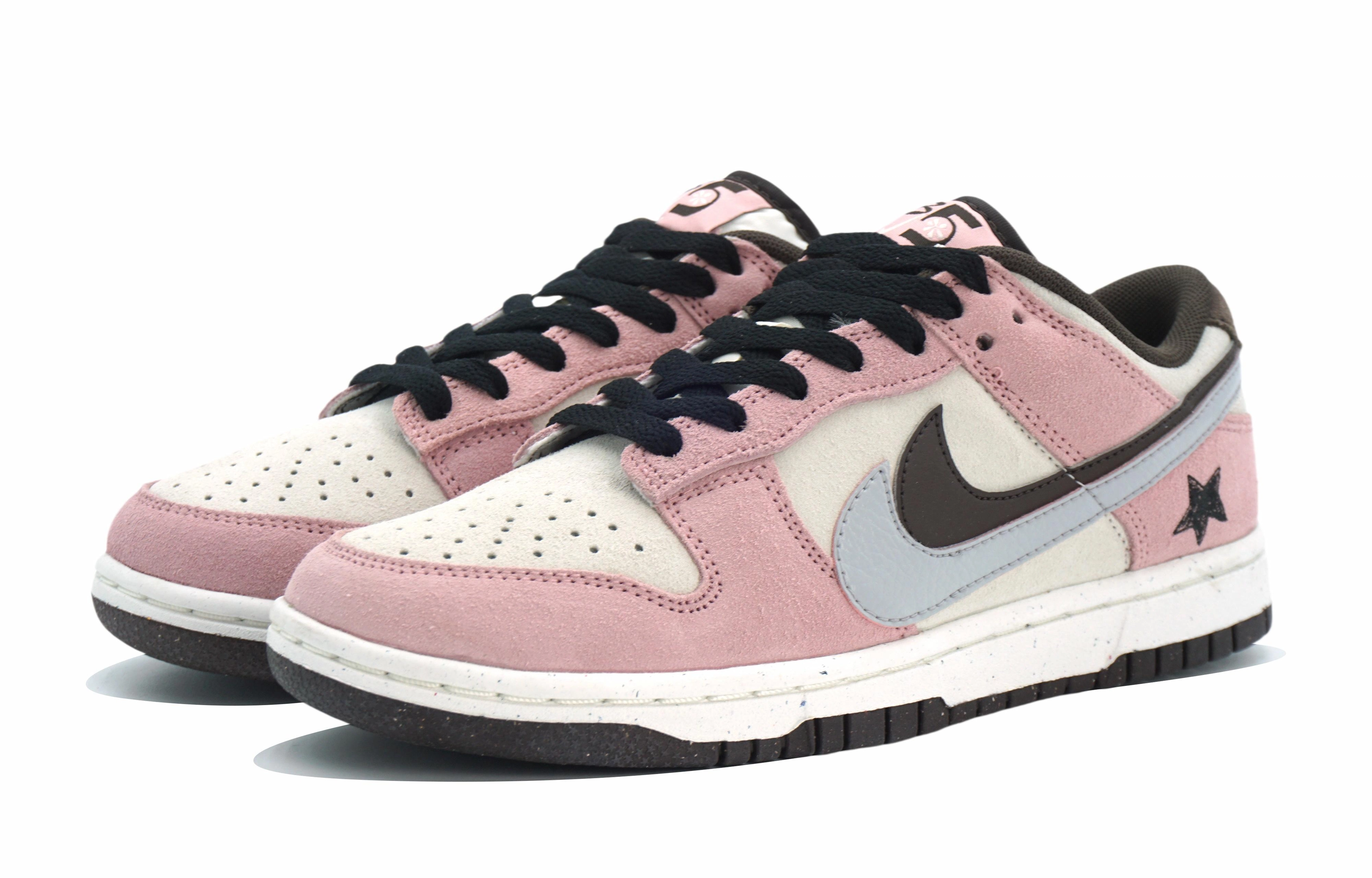 Nike Dunk Low Double Swoosh