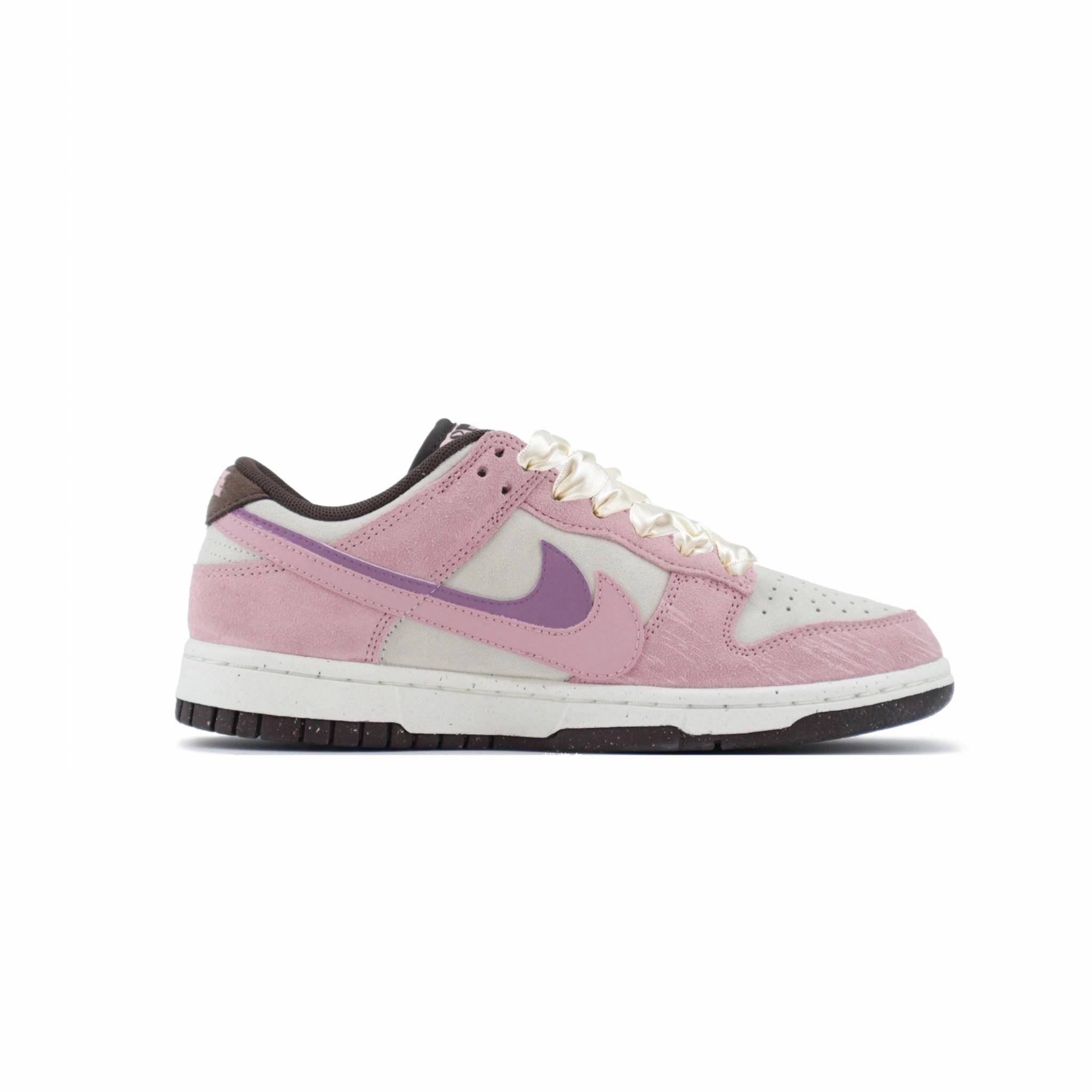 Nike Dunk LowDouble Swoosh