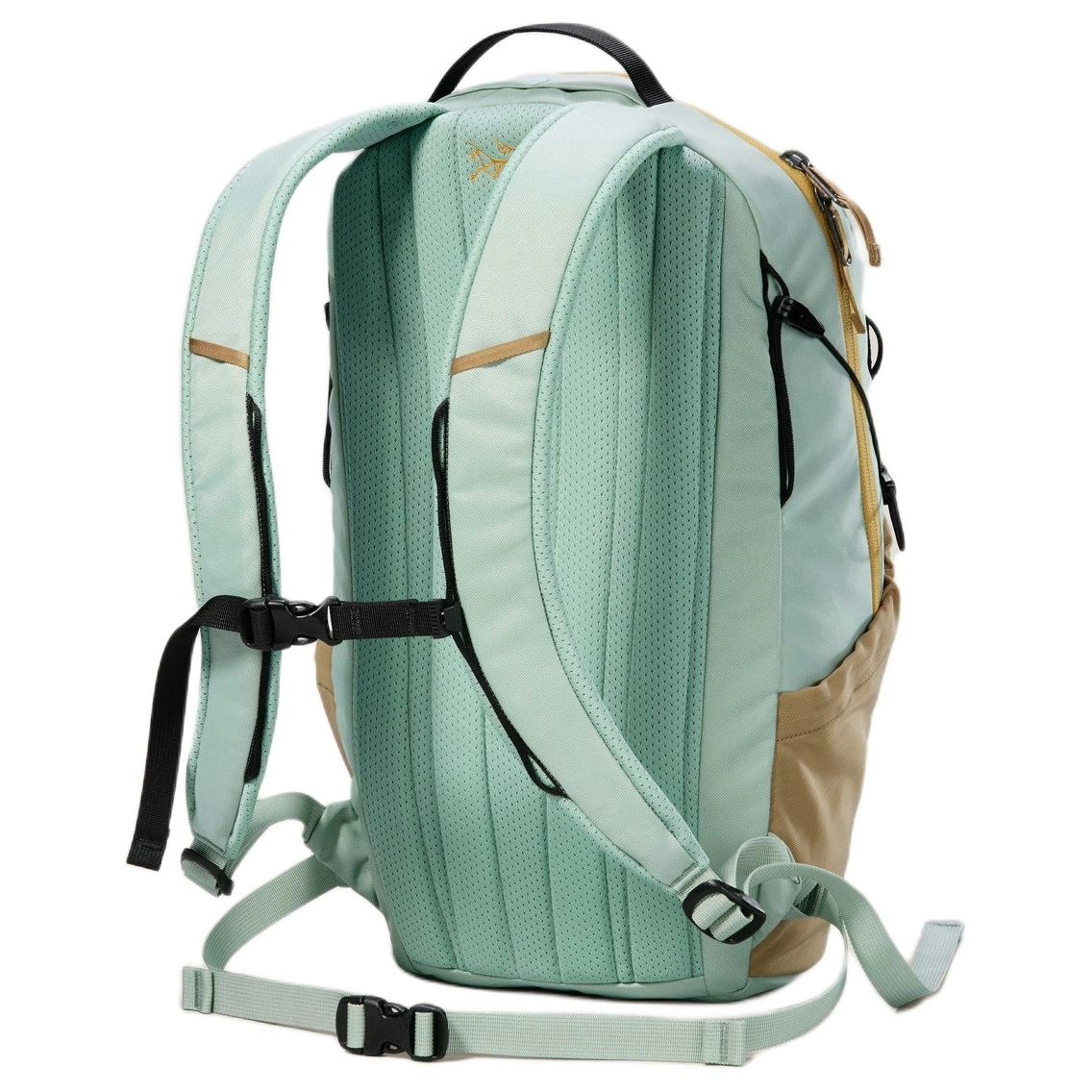 Arcteryx Mantis 16L )